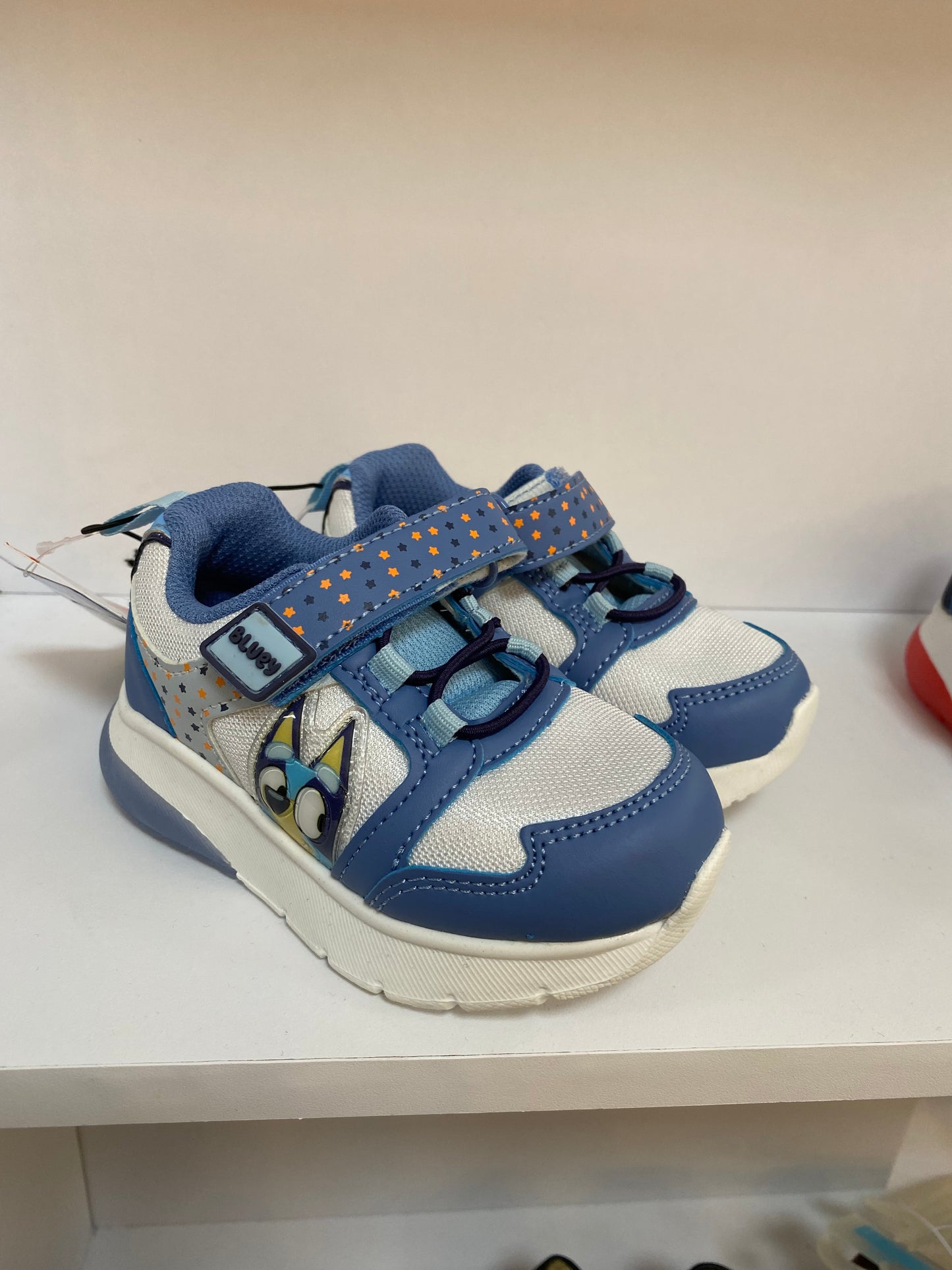 TENIS BLUEY CON LUCES AZUL BLANCO
