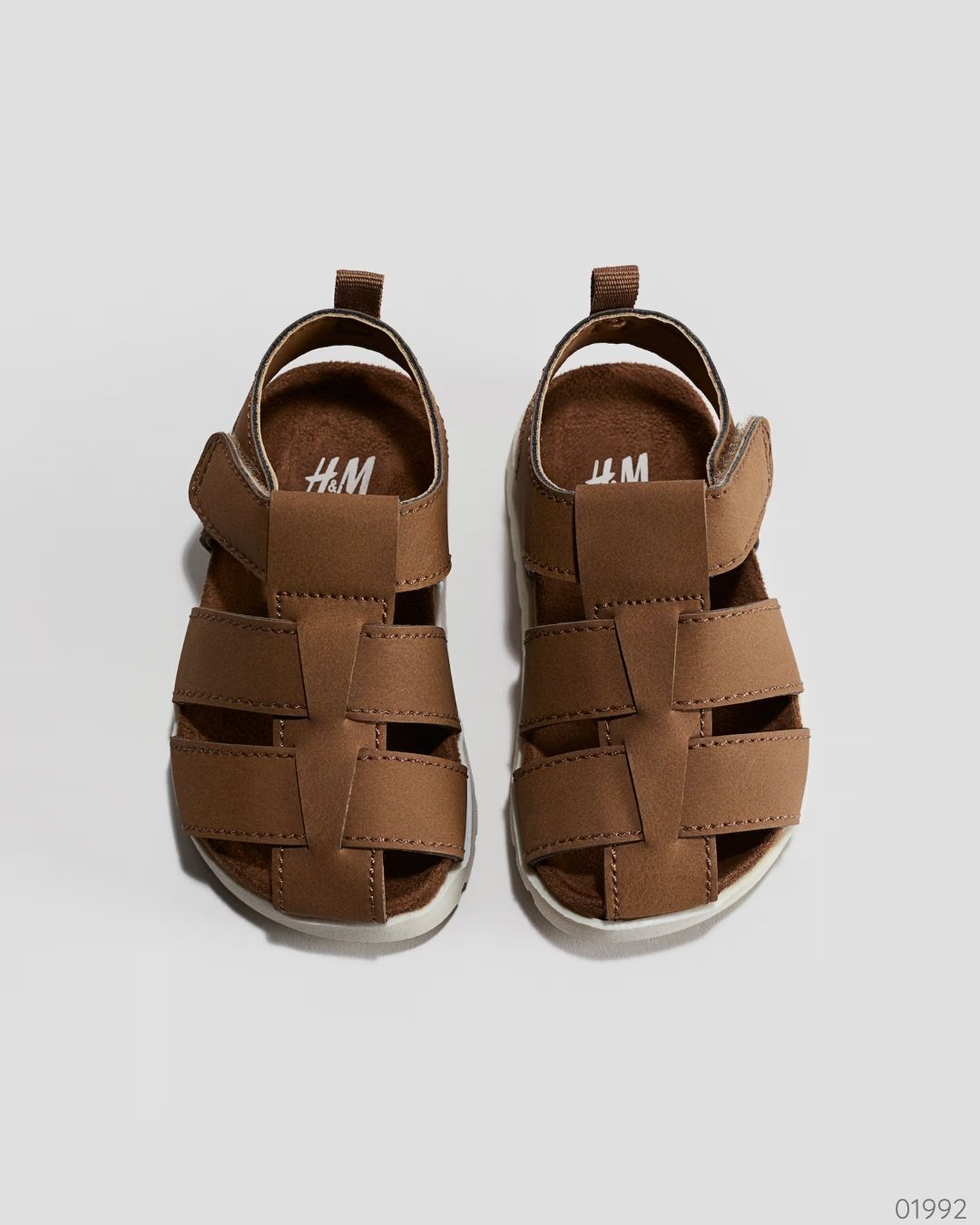 SANDALIAS CERRADAS H&M CAFE OSCURO