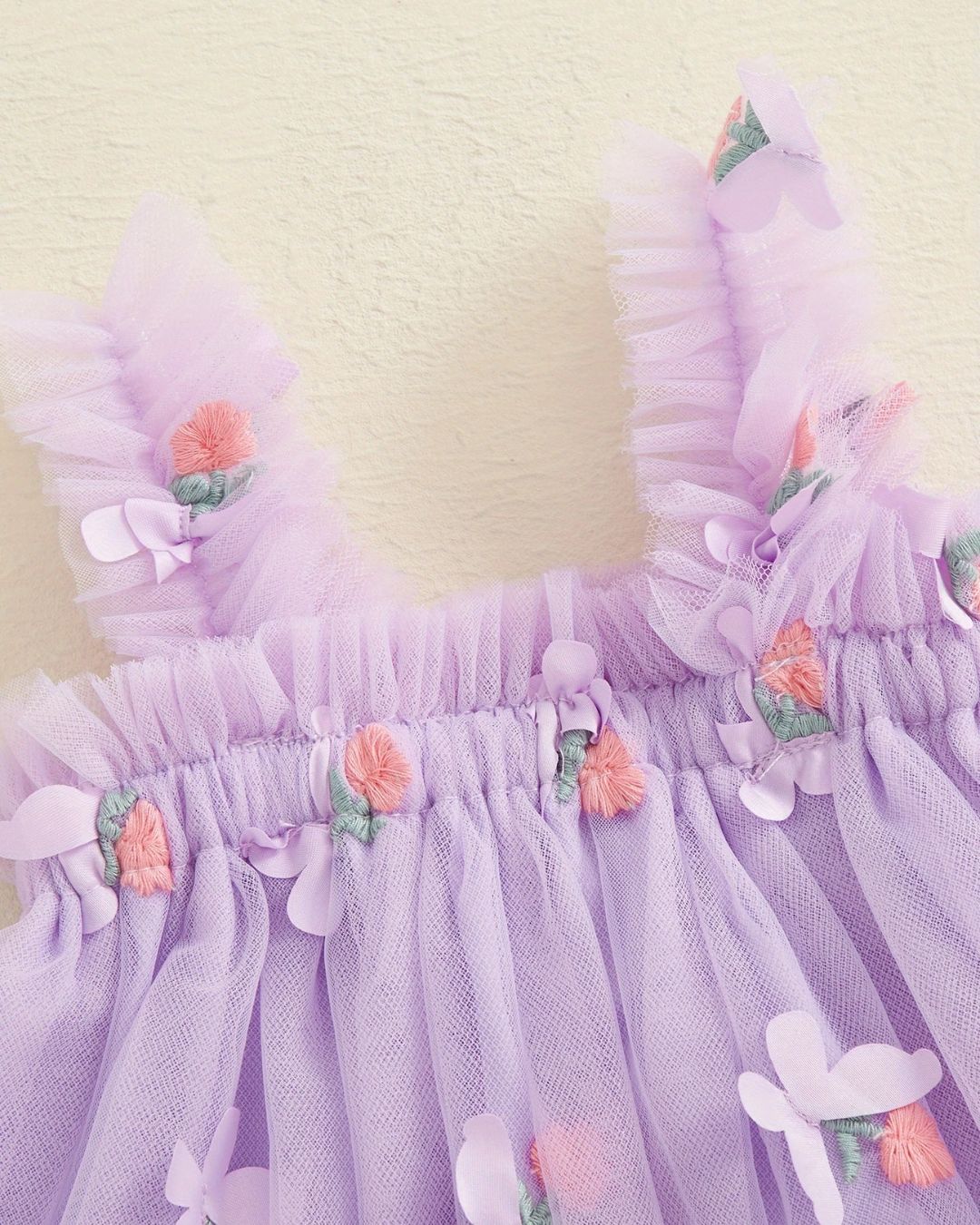 VESTIDO MORADO TUL MARIPOSAS