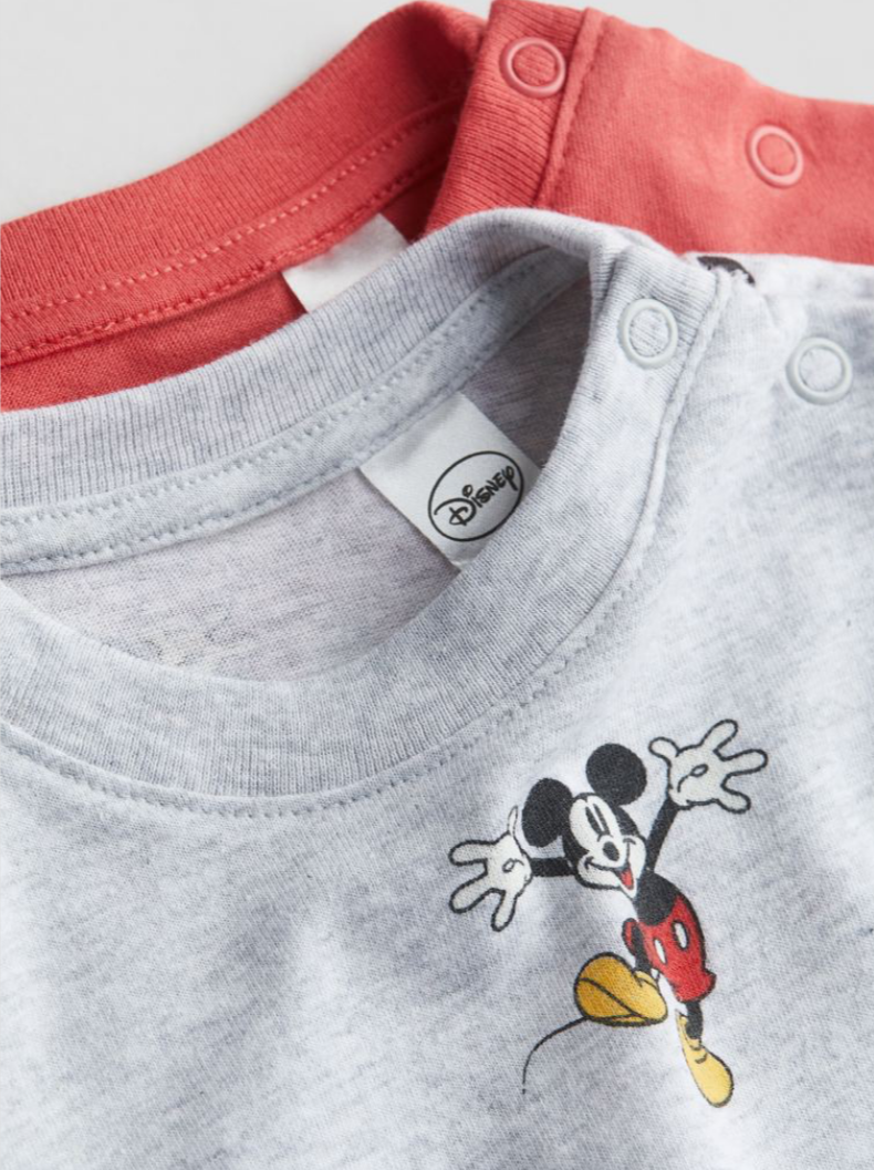 SET DE CAMISAS MICKEY