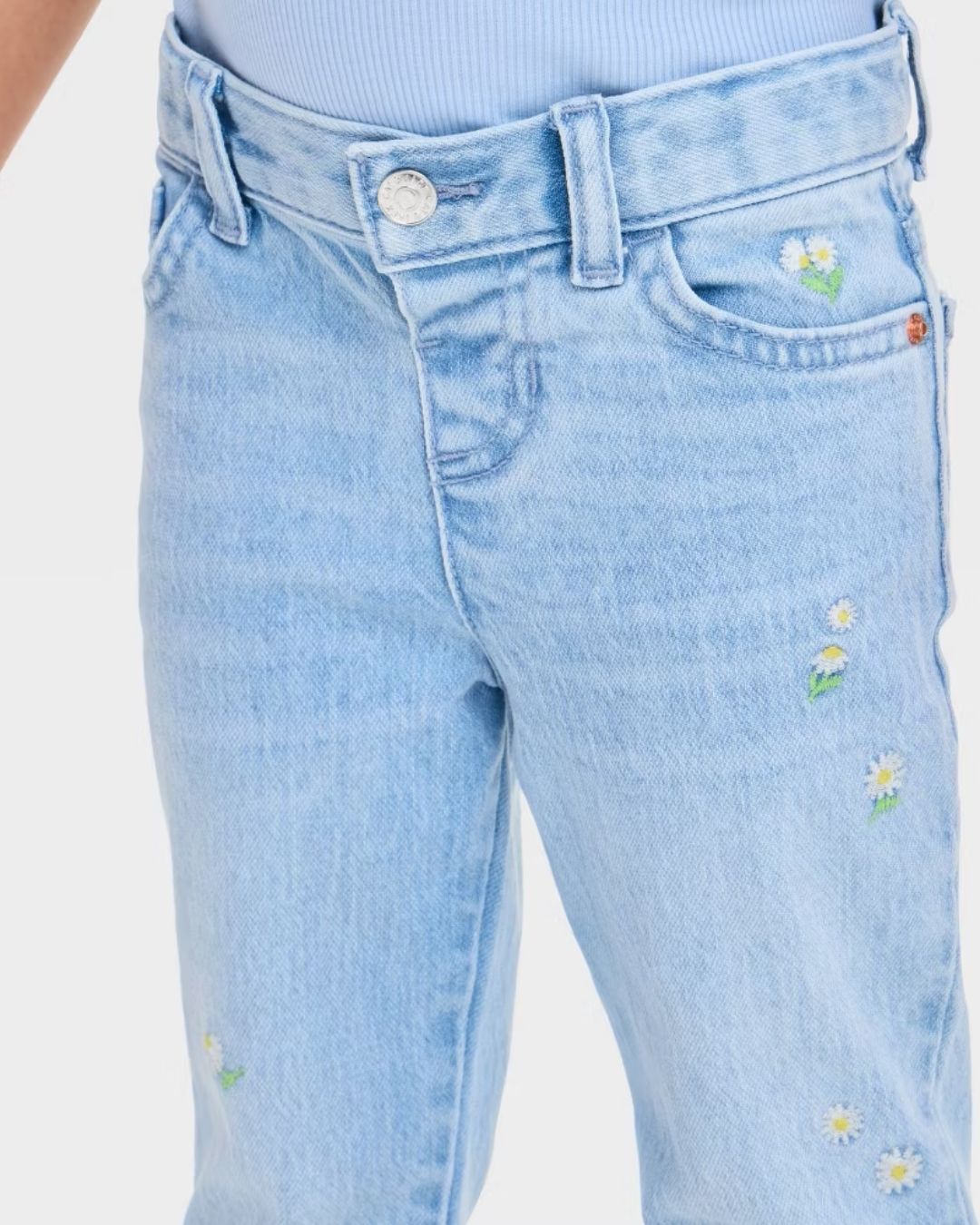 PANTALON AZUL STRAIGHT FLORES BORDADAS