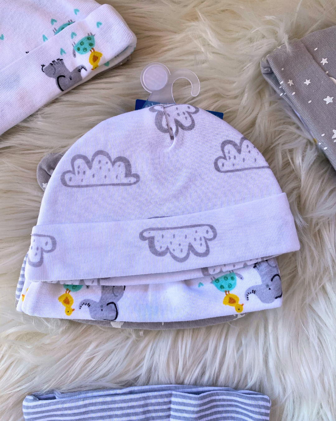 GORRO NUBES Y ELEFANTITO