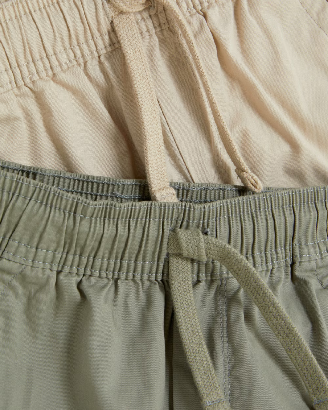 SET SHORT VERDE BEIGE CORDONES