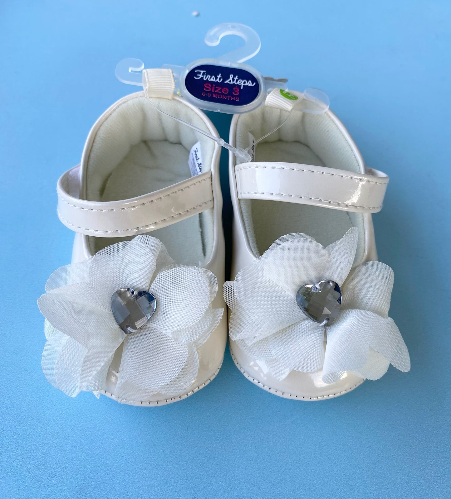 ZAPATOS NIÑA FLOR CORAZON BEIGE