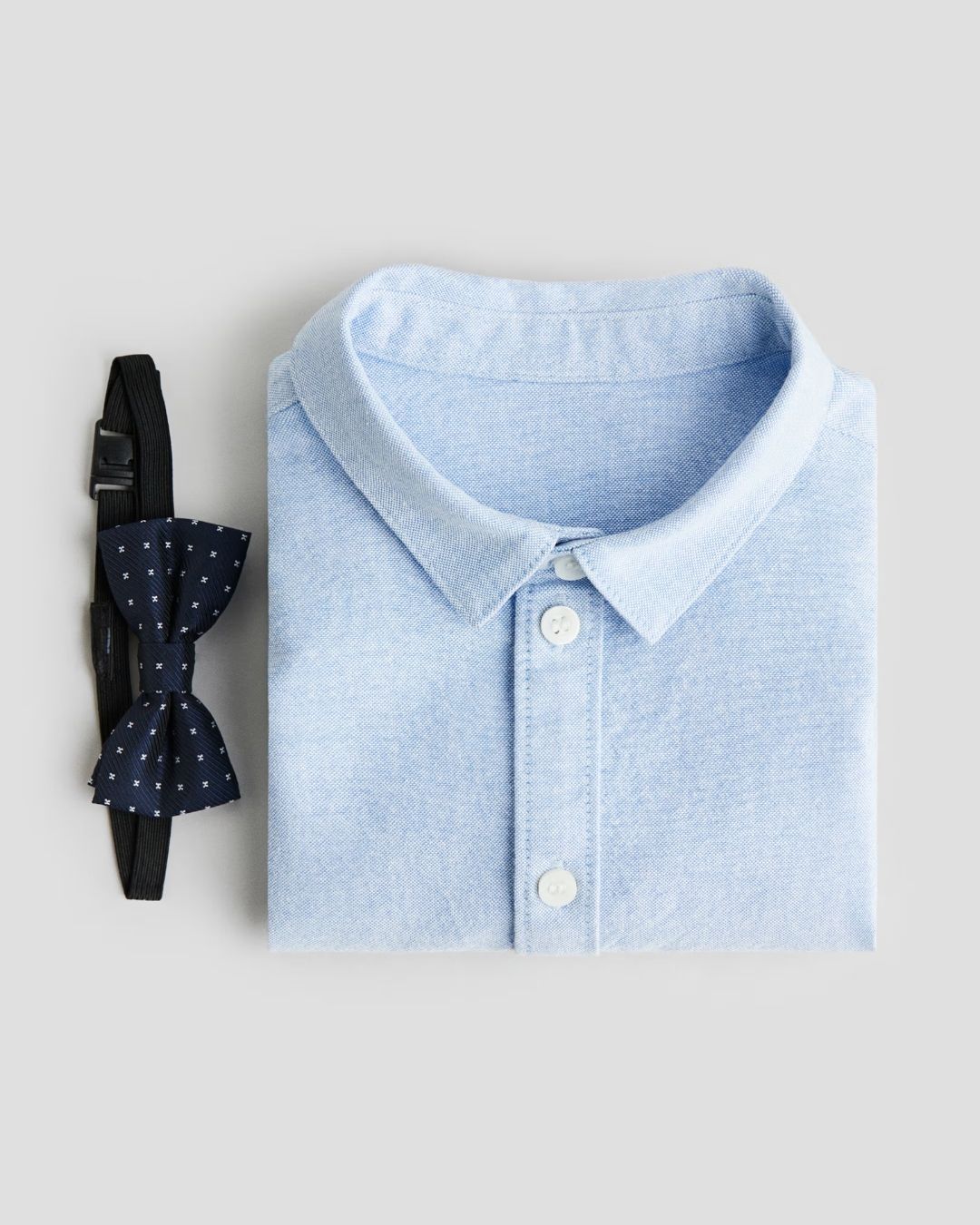 CAMISA AZUL CELESTE H&M CORBATIN