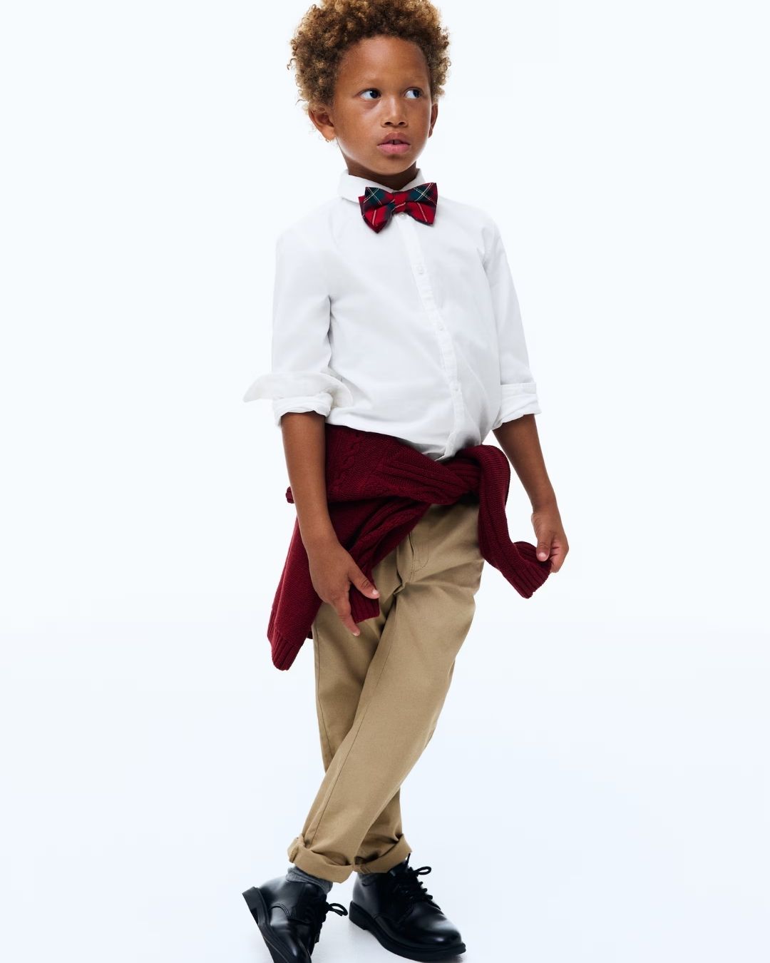 TRAJE FORMAL CAFE BLANCO CORBATIN ROJO HM