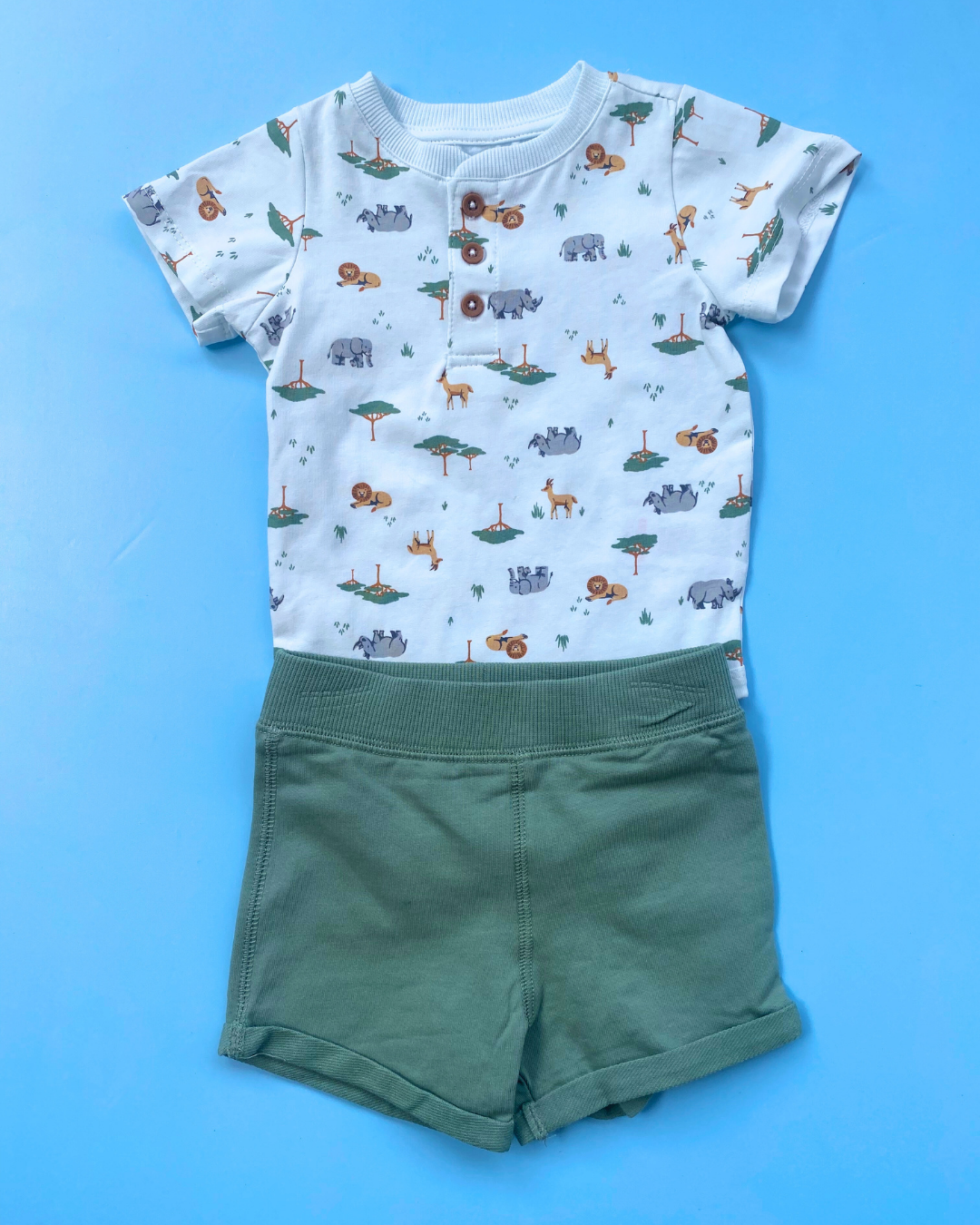 TRAJE 5 PZS RINOCERONTE