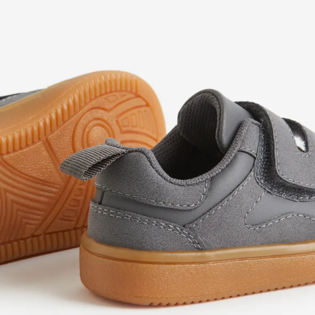 ZAPATOS NIÑO GRIS OSCURO H&M