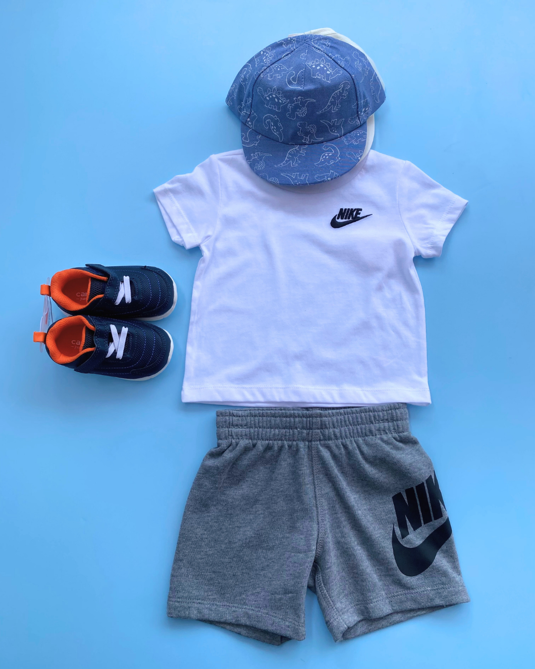 TRAJE 2 PZS NIKE BLANCO GRIS