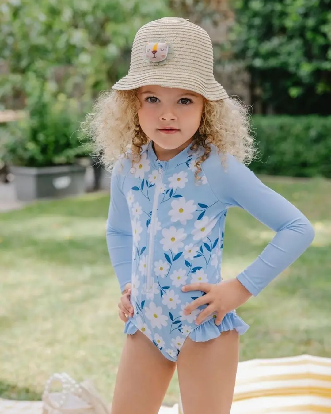TRAJE DE BAÑO FLORES AZUL