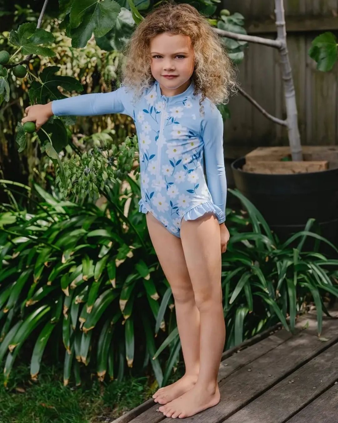 TRAJE DE BAÑO FLORES AZUL