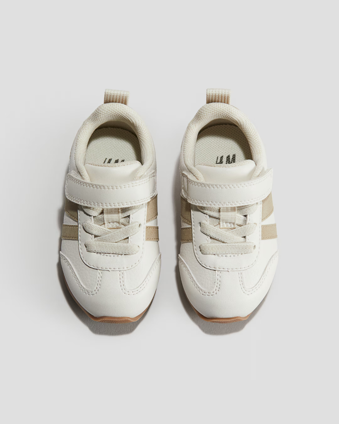 TENIS H&M CAFE Y BLANCO