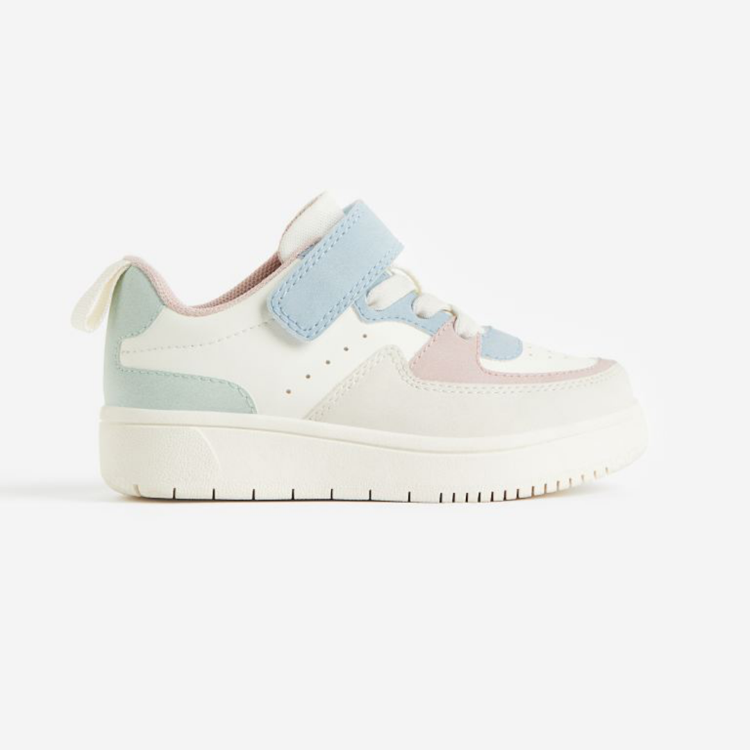 TENIS H&M NIÑA COLORES