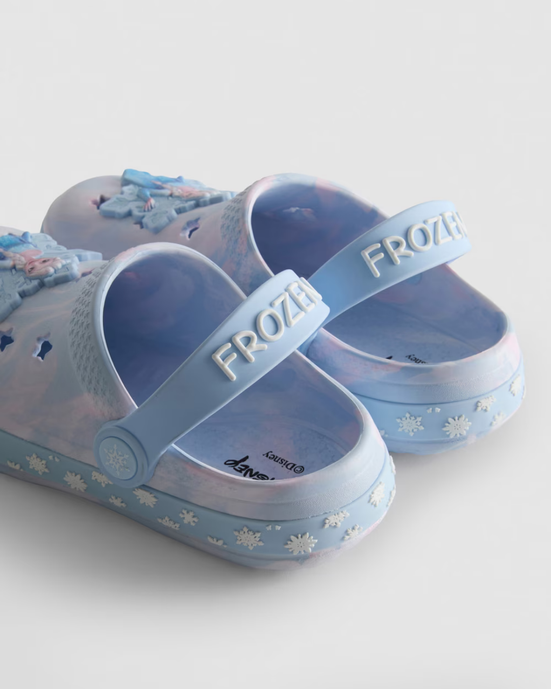 ZAPATOS TIPO CROCS FROZEN