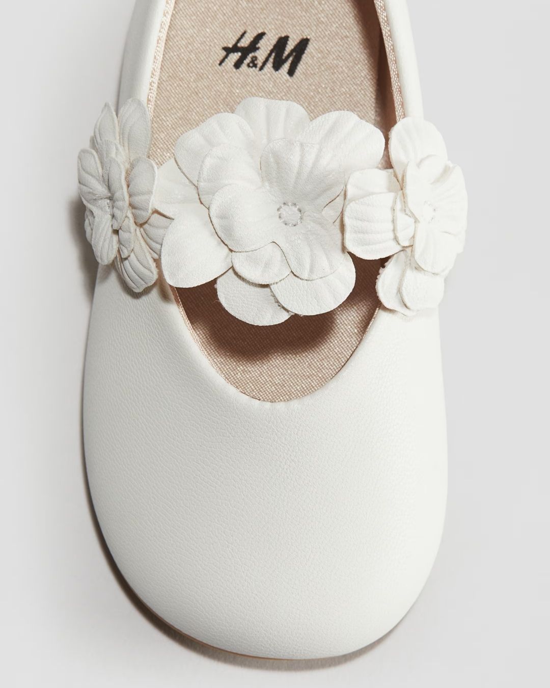 ZAPATOS BLANCOS H&M 3 FLORES TODDLER