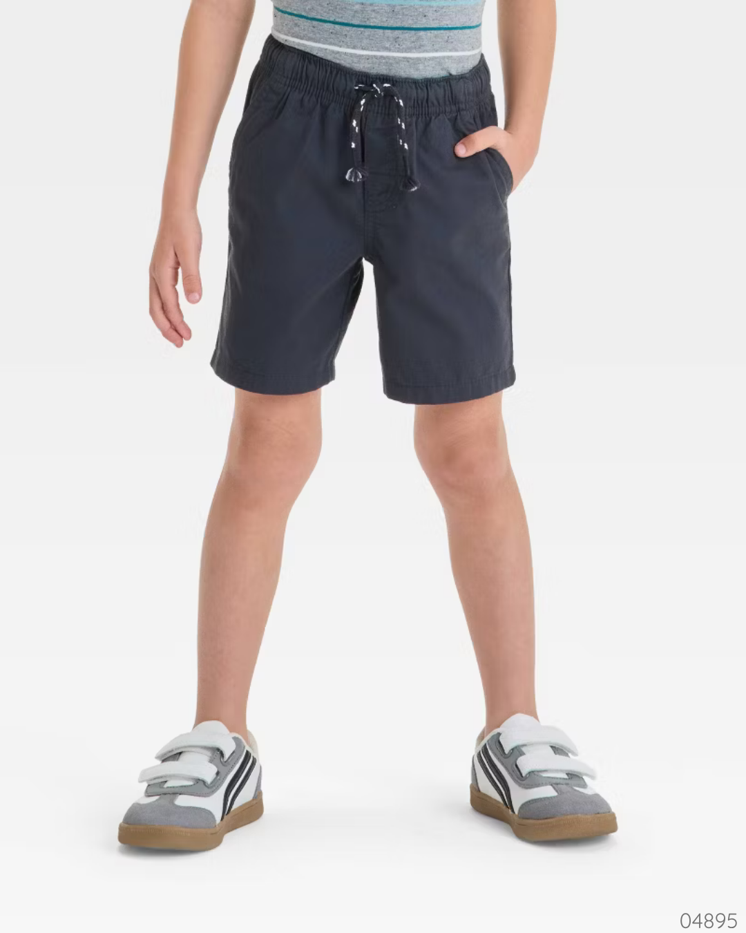 SHORT NEGRO CORDONES