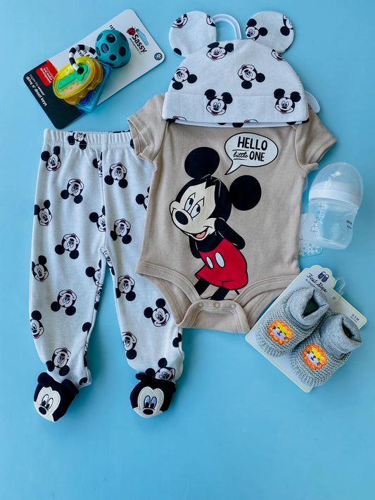 TRAJE 3 PIEZAS MICKEY CON GORRO MAMELUCO Y PANTALON