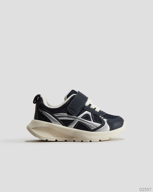 TENIS BLANCO Y NEGRO H&M