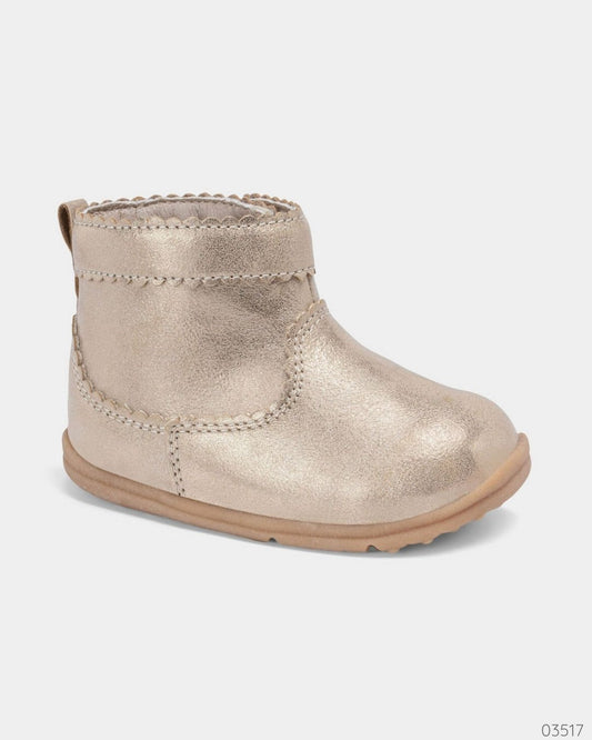 ZAPATO DORADO CARTERS BOTIN