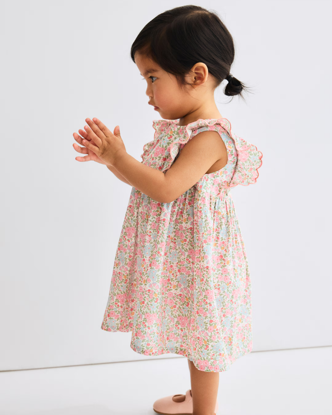 VESTIDO FLOREADO SIN MANGAS