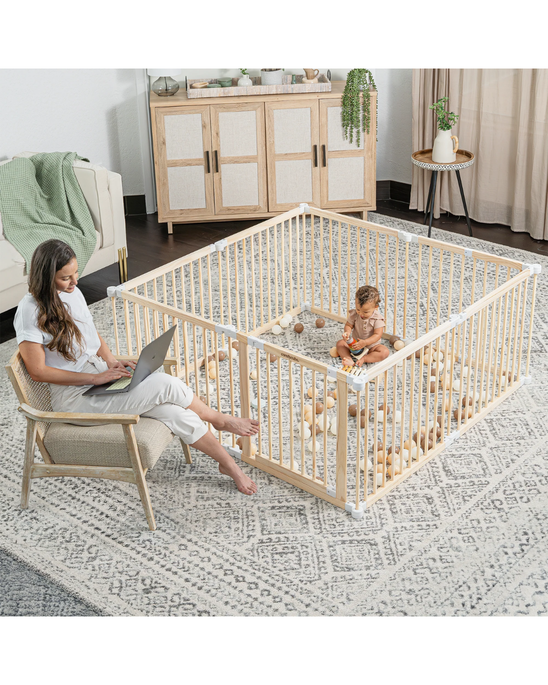 CORRAL JUEGOS Y PUERTA SEGURIDAD MADERA NATURAL COMFYCUBS