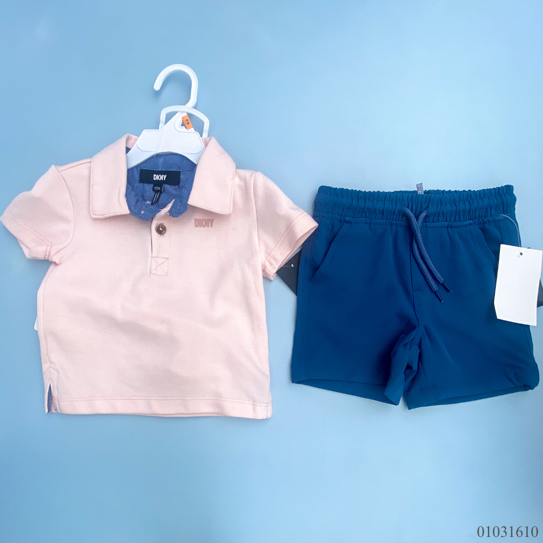 TRAJE NIÑO 2 PIEZAS DKNY SHORT AZUL CAMISA ROSA