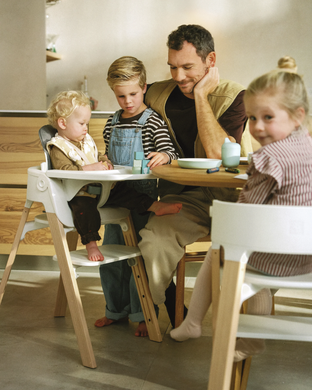 STOKKE STEPS SILLA DE COMER BLANCO NATURAL