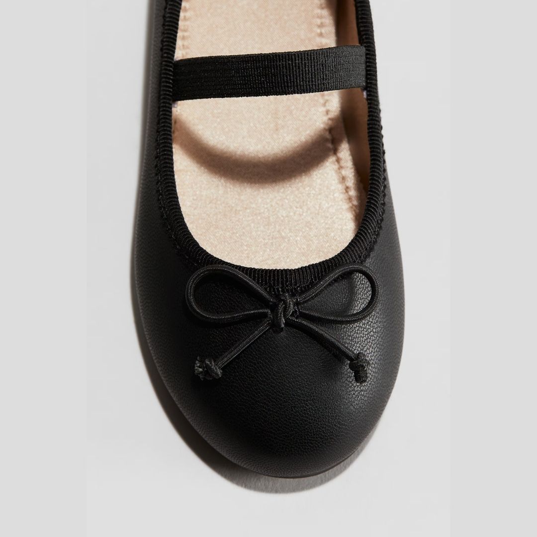 ZAPATOS NEGROS CHONGO H&M FLATS