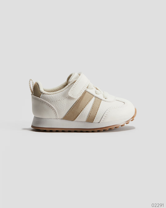 TENIS H&M CAFE Y BLANCO