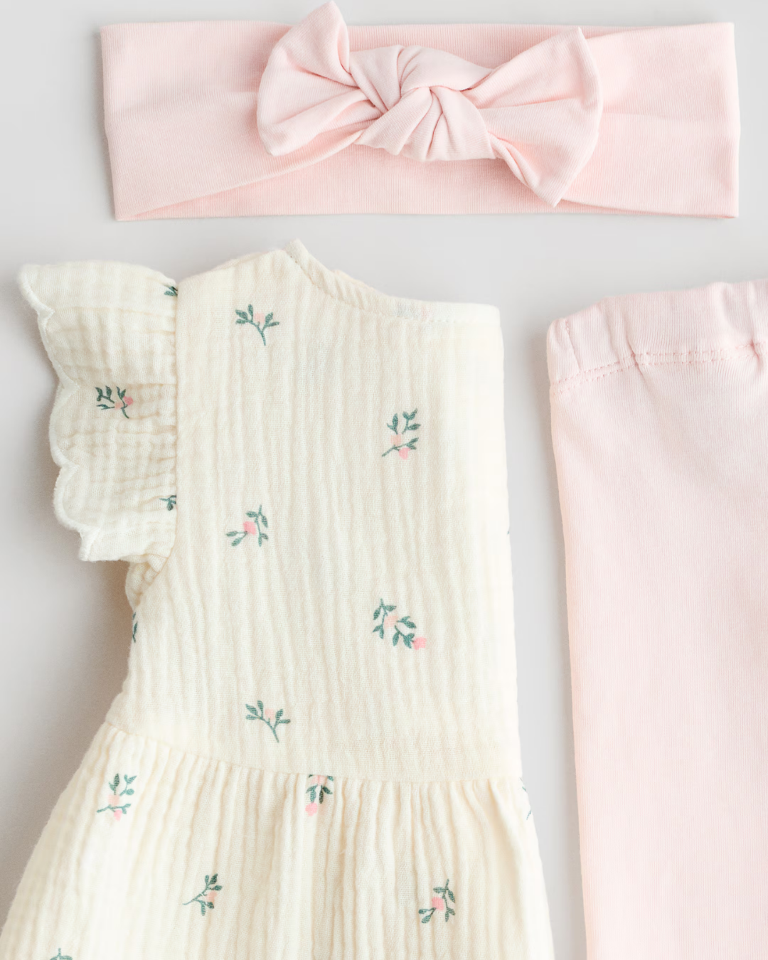 TRAJE 3PZS HYM VINCHA ROSA BLANCO