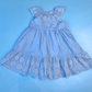 VESTIDO AZUL BORDADO BLANCO