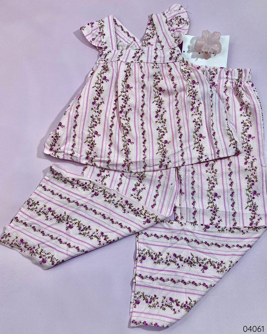 TRAJE ROSADO GANCHO