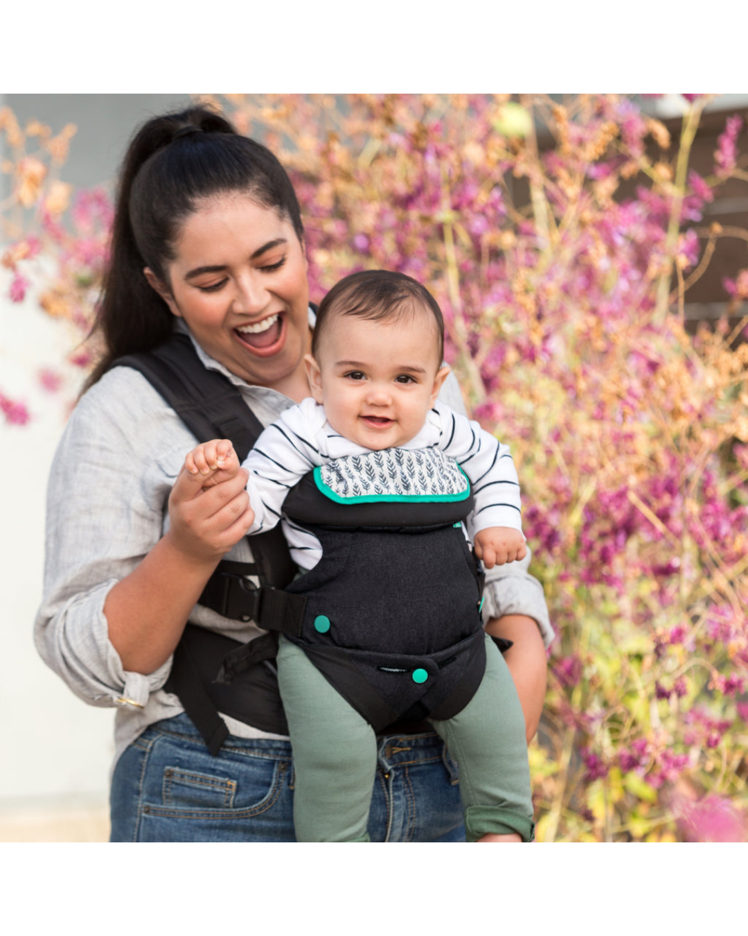 PORTABEBÉ FLIP 4-EN-1 CONVERTIBLE INFANTINO - NEGRO
 8-32 LBS