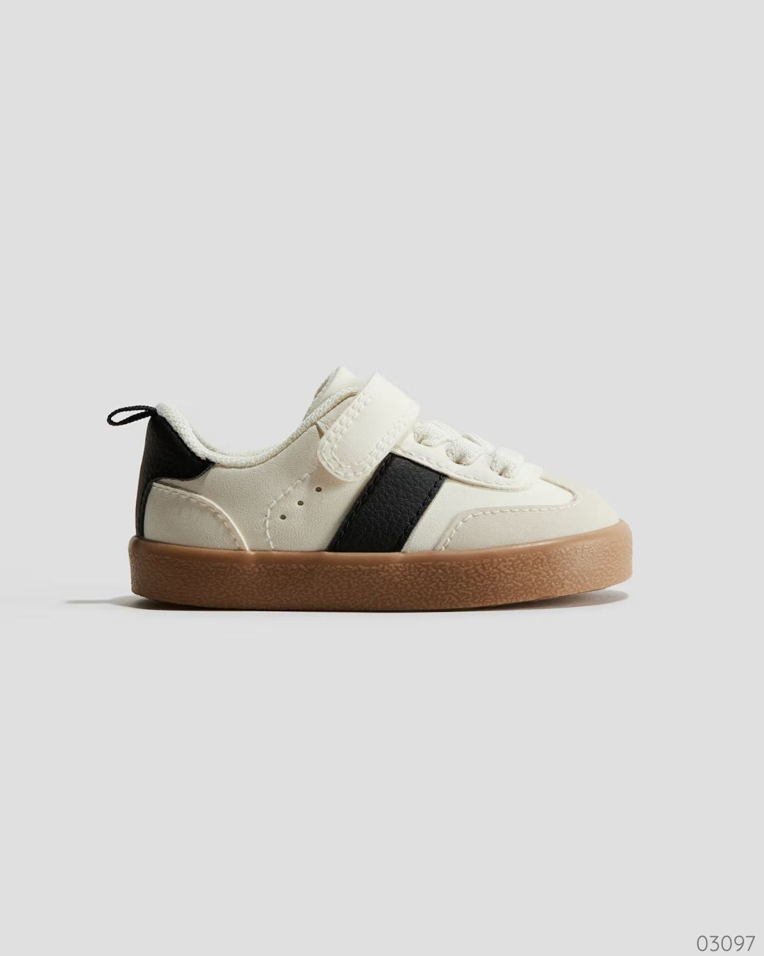 TENIS BLANCOS Y NEGRO H & M