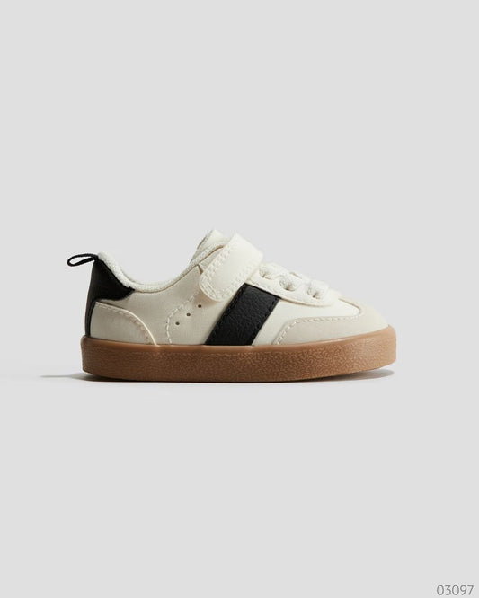 TENIS BLANCOS Y NEGRO H & M