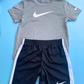 TRAJE 2 PZS NIKE GRIS SHORT NEGRO Y BLANCO
