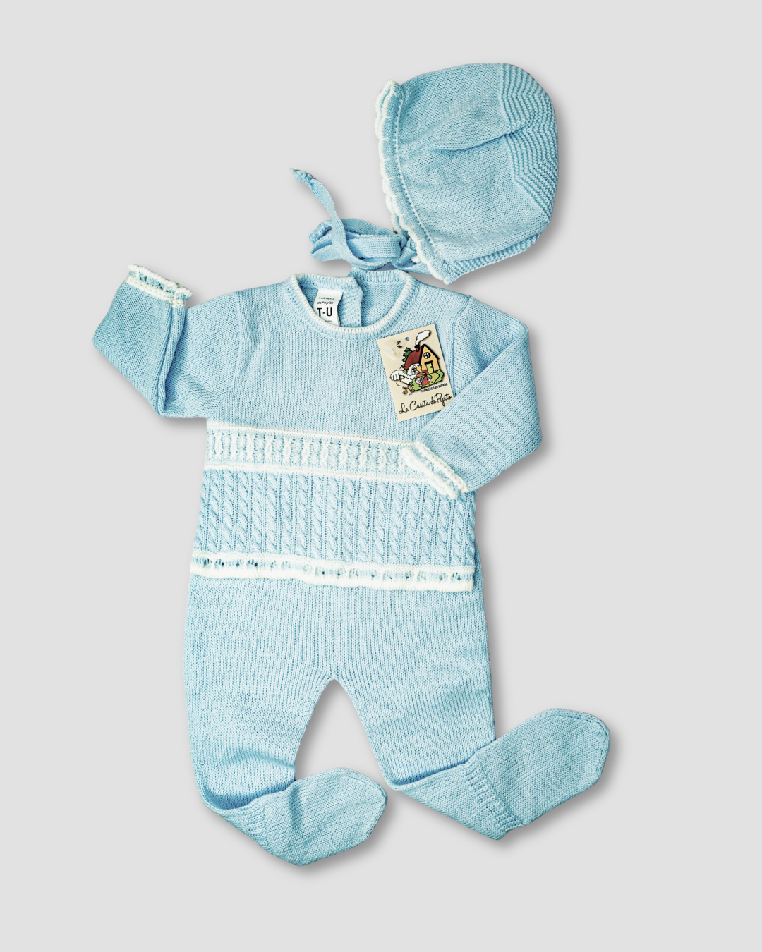 TRAJE TEJIDO AZUL CELESTE Y BLANCO