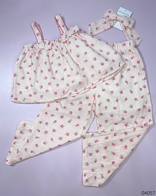 TRAJE ROSADO FLORES